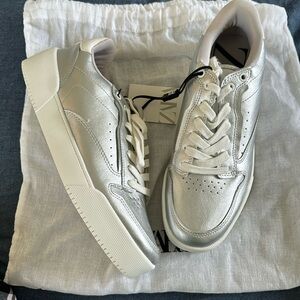 Zara sneakers. New,